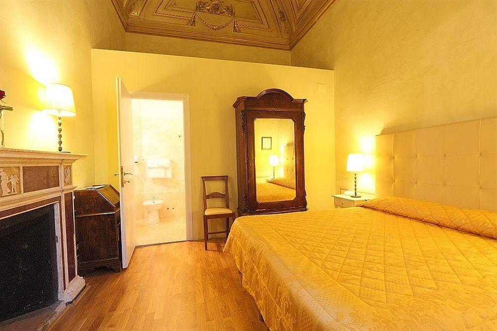 Hotel Bretagna Heritage - Alfieri Collezione Floransa Dış mekan fotoğraf