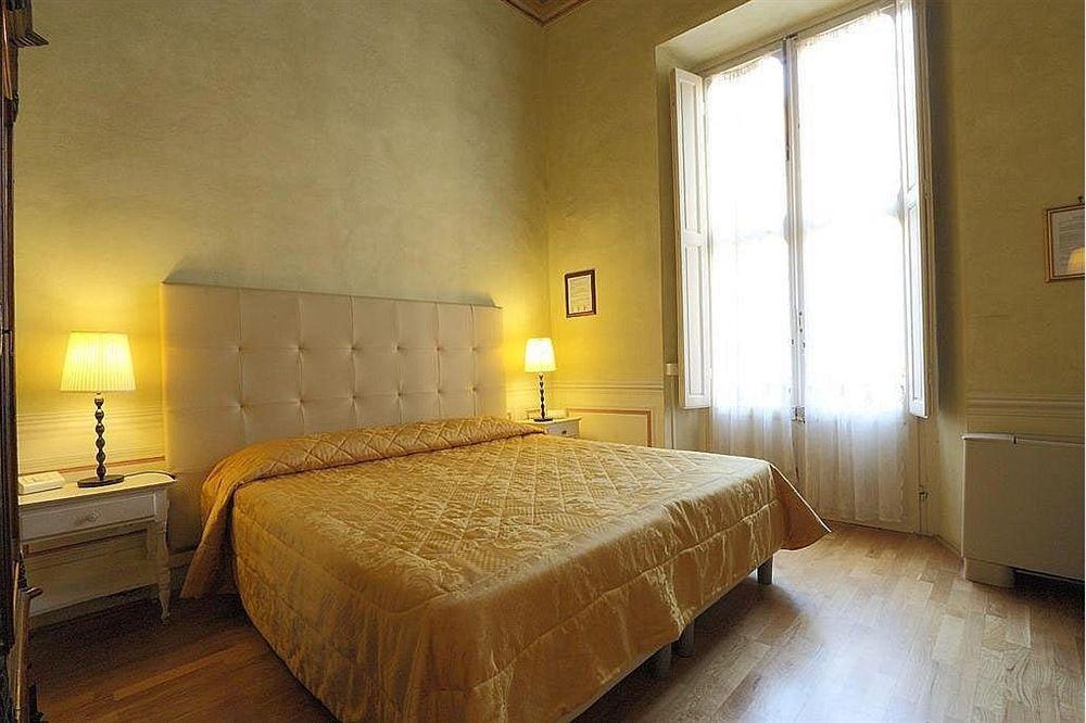 Hotel Bretagna Heritage - Alfieri Collezione Floransa Dış mekan fotoğraf