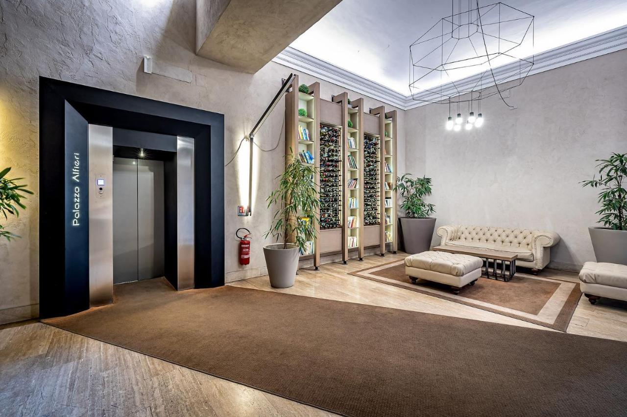 Hotel Bretagna Heritage - Alfieri Collezione Floransa Dış mekan fotoğraf