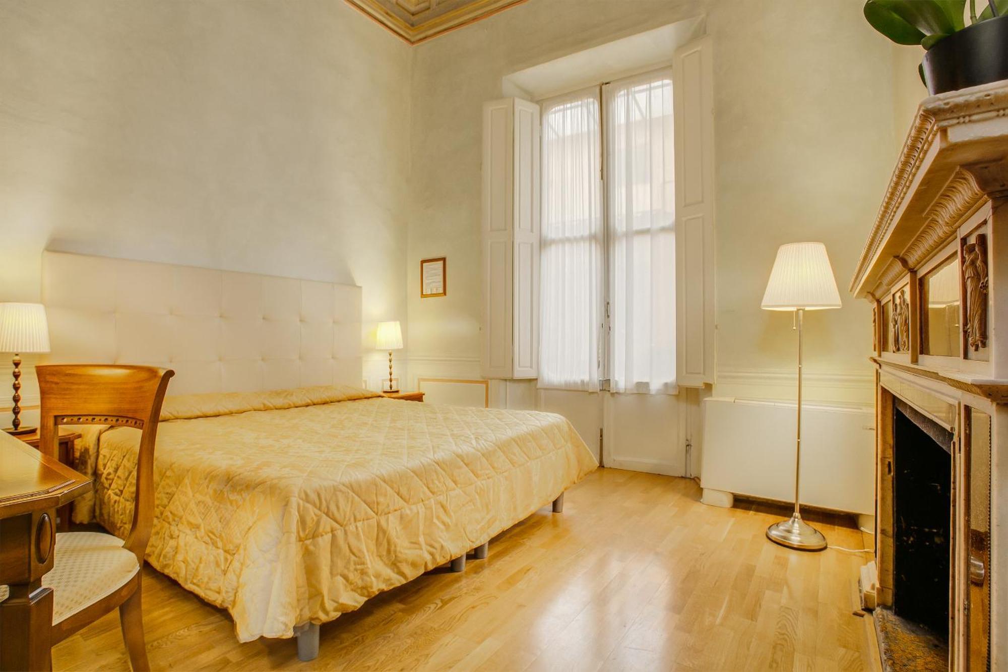 Hotel Bretagna Heritage - Alfieri Collezione Floransa Dış mekan fotoğraf
