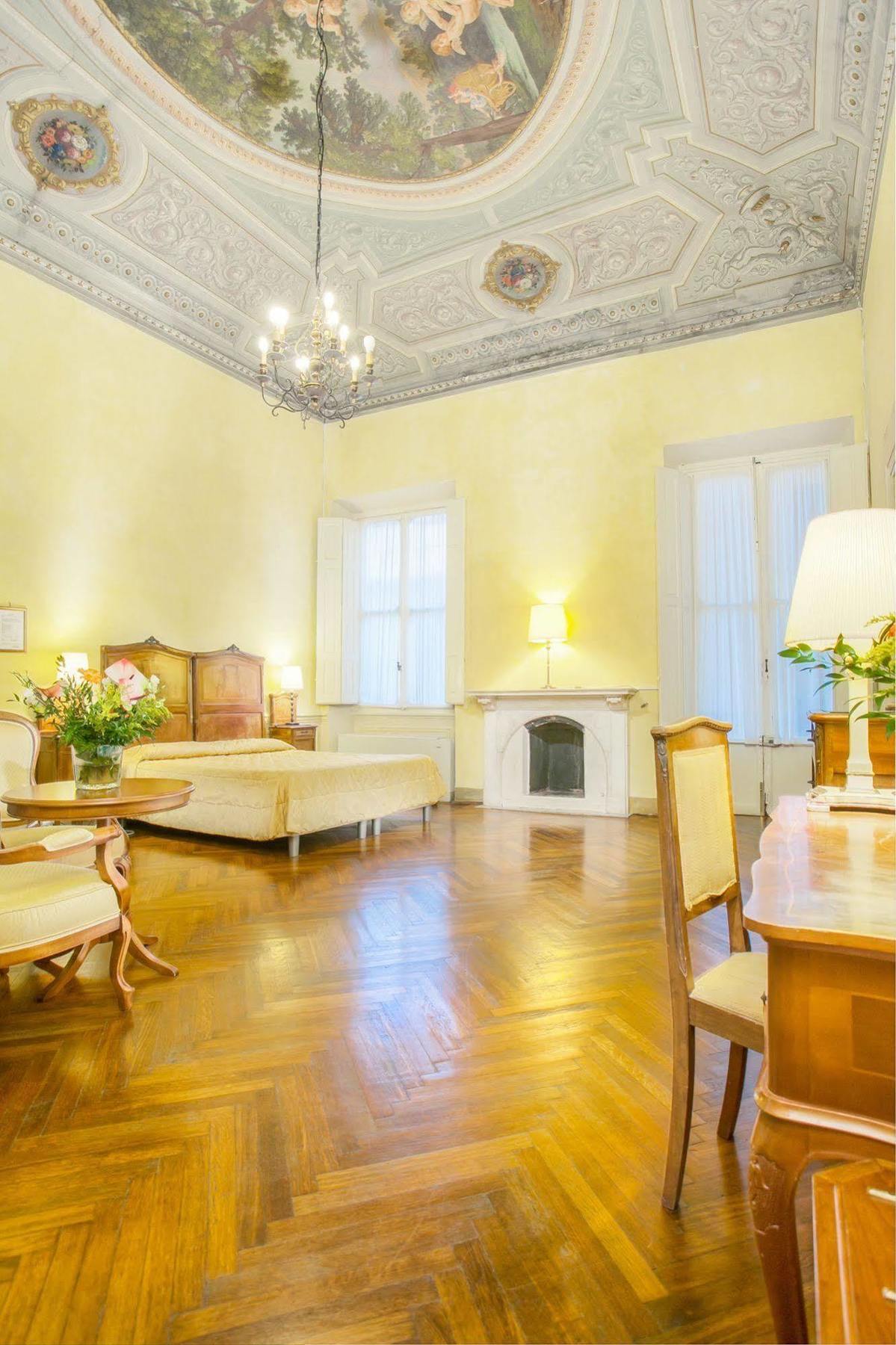 Hotel Bretagna Heritage - Alfieri Collezione Floransa Dış mekan fotoğraf